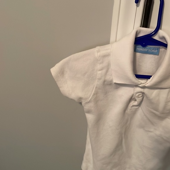 MONDAY’S CHILD POLO 👕 SHIRT - Picture 4 of 9